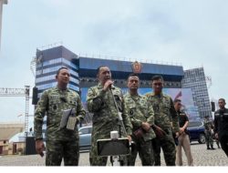 TNI menjelaskan bendera Merah Putih raksasa robek saat gladi HUT ke-80 TNI di Monas.