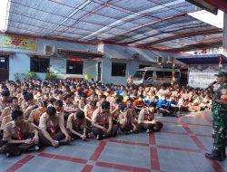 Usai Upacara Hari Kesaktian Pancasila, Babinsa Kota Baru Sampaikan Wawasan Kebangsaan di SMK Bina Siswa Utama