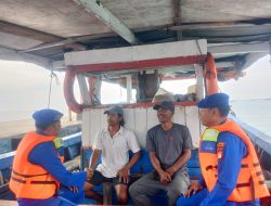 Satpolairud Polres Kepulauan Seribu Patroli Dialogis Laut, Antisipasi Kejahatan dan Sosialisasikan Layanan 110 demi Wisata Aman