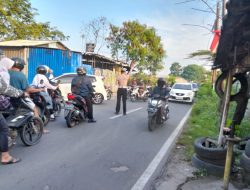Polsek Cikarang Timur Gelar Pengaturan Lalu Lintas Pagi, Antisipasi Kemacetan dan Potensi Kecelakaan