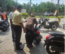 BRI Unit Tegal Alur Berikan Pelayanan Ramah dan Mudah bagi Nasabah Lansia