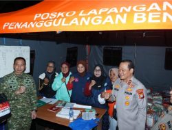 Kapolda Metro Jaya Dan Pangdam Jaya Kunjungi Rusun Embrio Semper Barat : Bagikan Coklat Kepada Anak-Anak