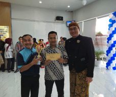 HUT BRI ke-130 Semakin Meriah, Penyerahan Piala dan Hadiah Juara Tenis Meja BRI Jakarta Daan Mogot Warnai Semangat Sportivitas