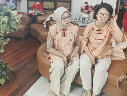 Warga Jakarta Utara yang tergabung dalam Prakasa Warga Kota Jakarta Utara merayakan Tahun Baru Imlek