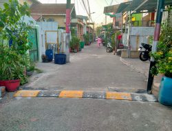 Pemasang Speed Bump Rubber di di RT 04 RW 14 Warakas  oleh Suku Dinas Perhubungan Jakarta Utara